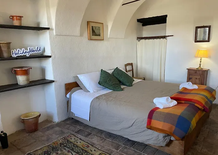 Panoramic Retreat By World